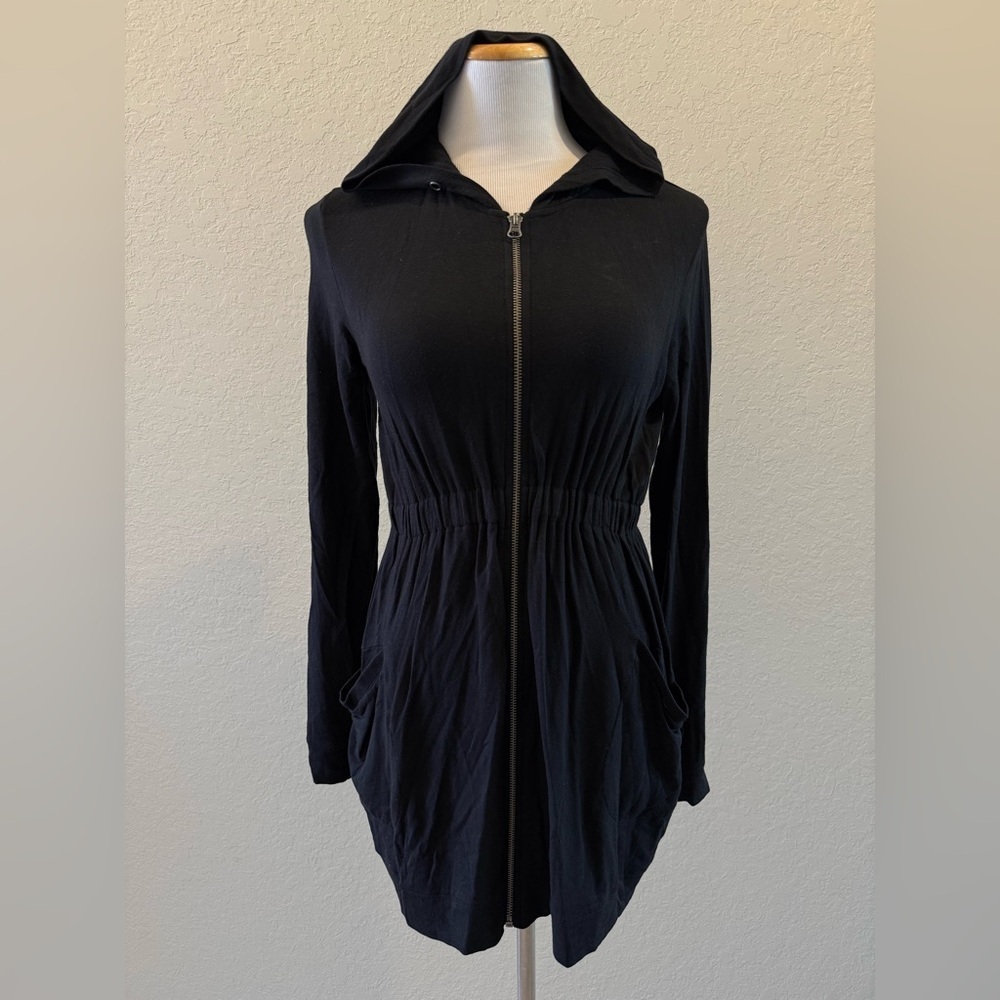 A Pea in the Pod Maternity Jacket